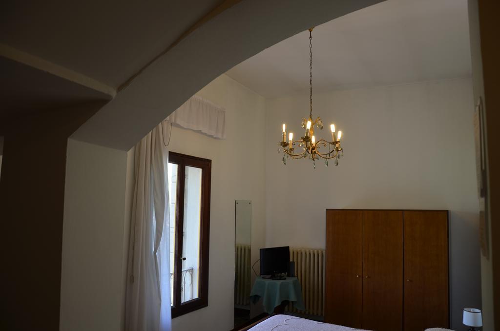 Hotel Terme Regina Villa Adele Абано-Терме Номер фото